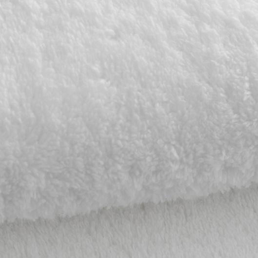 Lash Set + Refresh & Renew Facial 